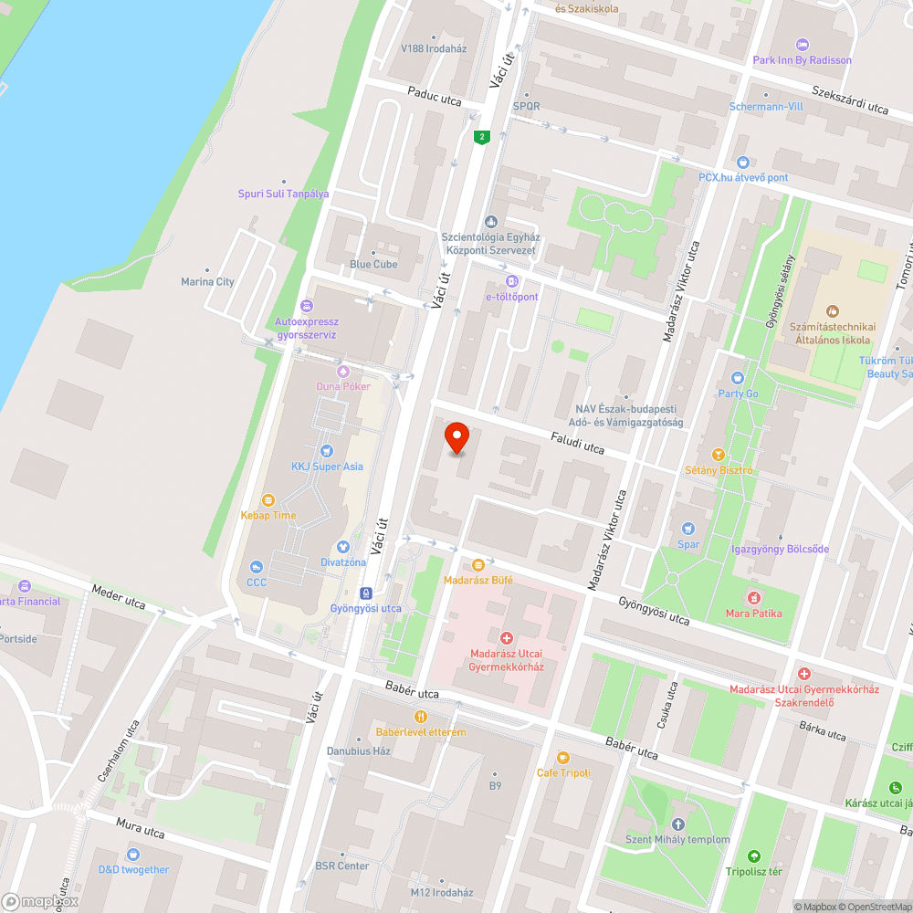 Parkólóba dőlt betondarabok bejelentés helye