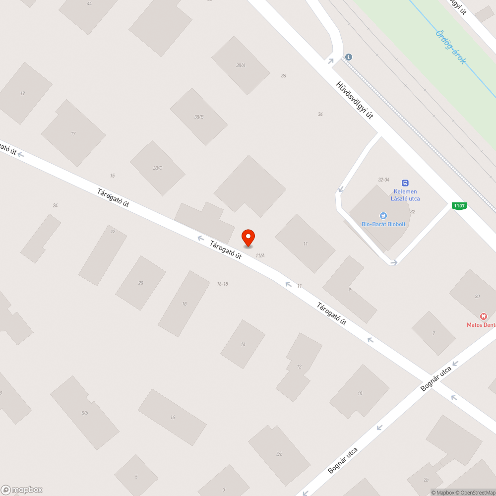 Széttört vízmű közműfedél a Tárogató úton bejelentés helye