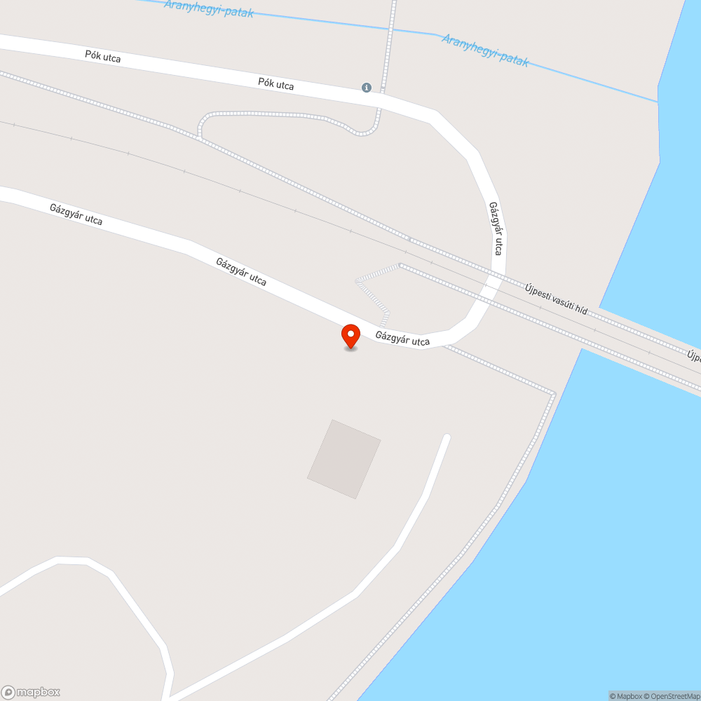 Tűzcsap és táblája lefestve bejelentés helye