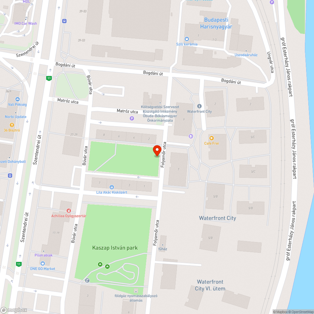 Kiálló, balesetveszélyes csatorna fedél bejelentés helye