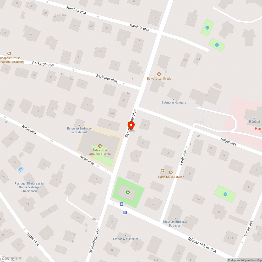 Tábla a fán bejelentés helye