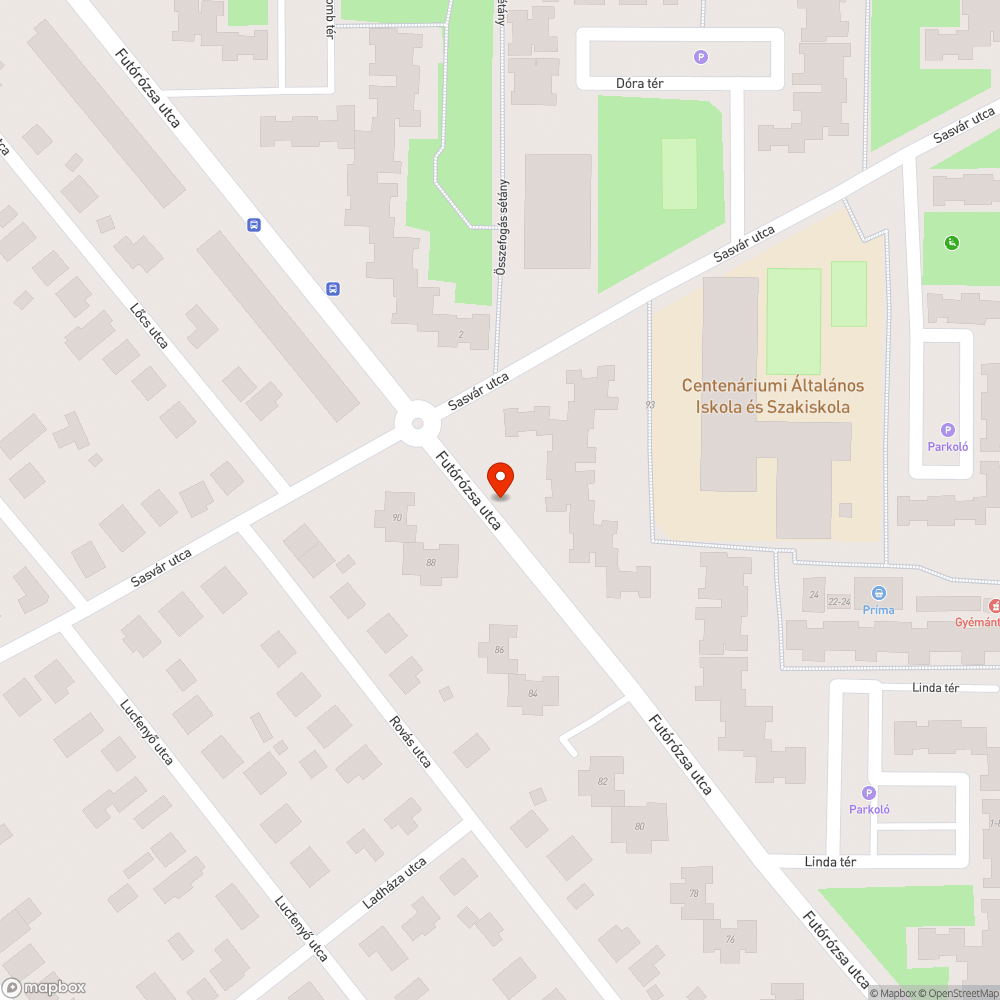 Hetek óta felbontott járda bejelentés helye