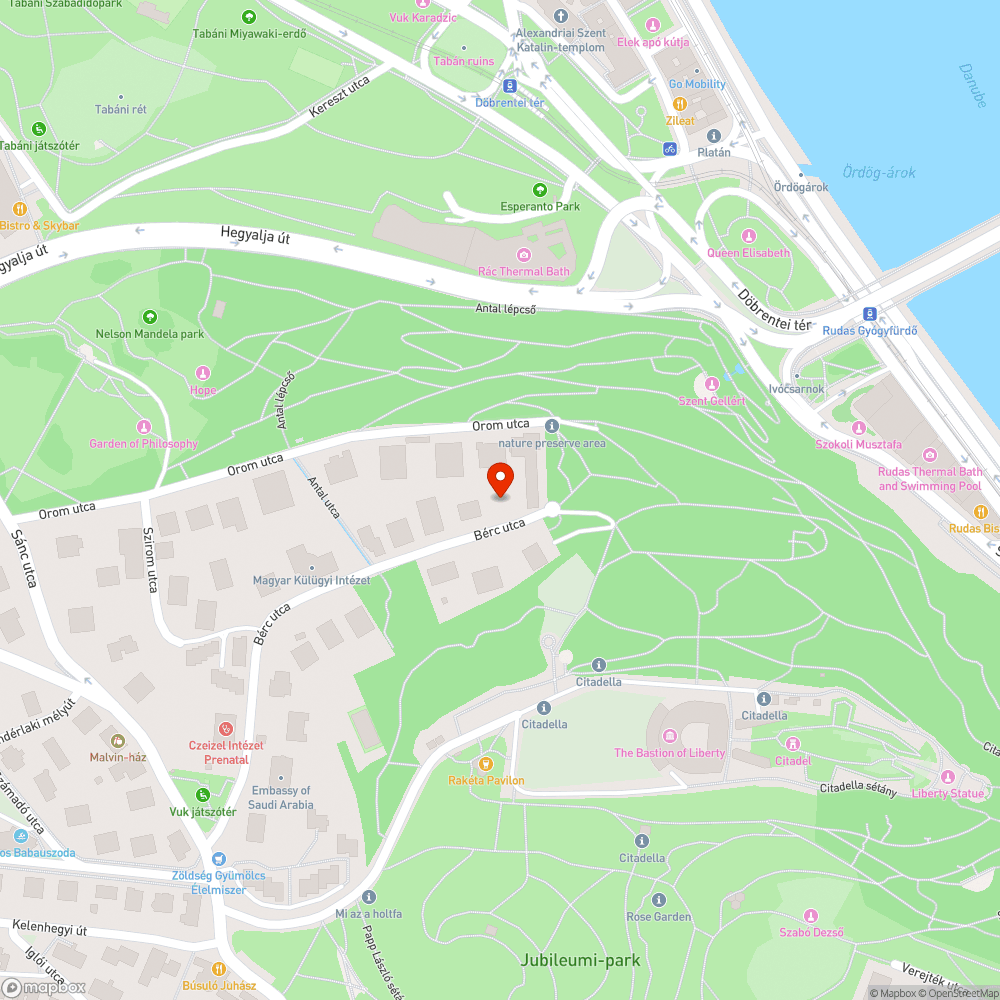 Fedlap kerete kilátszik bejelentés helye