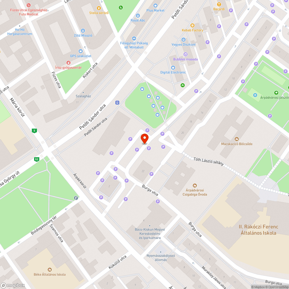 Töredezett, kátyús parkoló bejelentés helye
