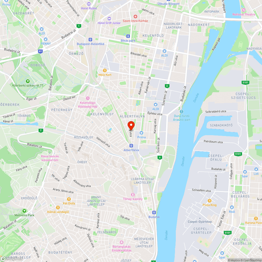 Legalább másfél törött üvegezésű buszpavilon bejelentés helye