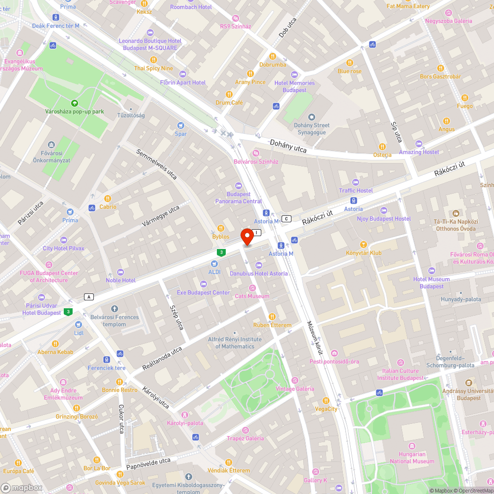 Éles jelzőtábla fejmagasságban. bejelentés helye