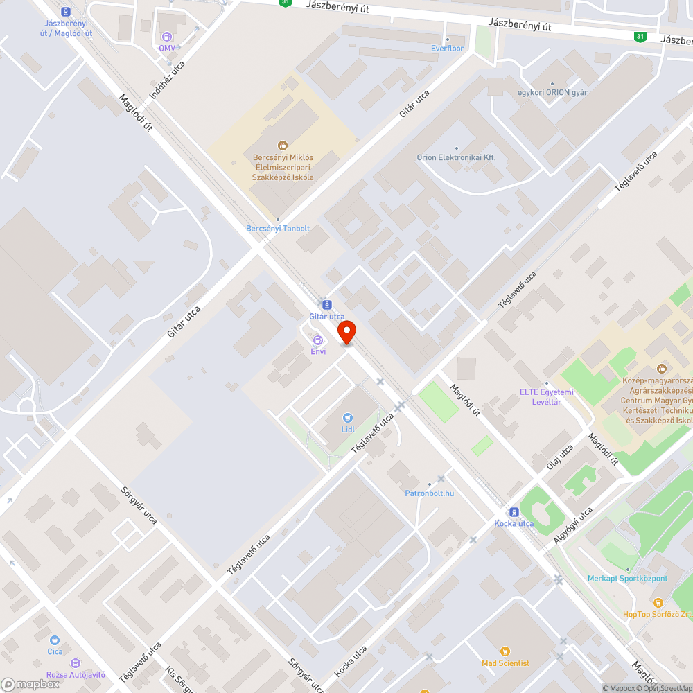 Eső idején járda szélességű pocsolya, mellette sártenger (Maglódi úti LIDL-nél) bejelentés helye