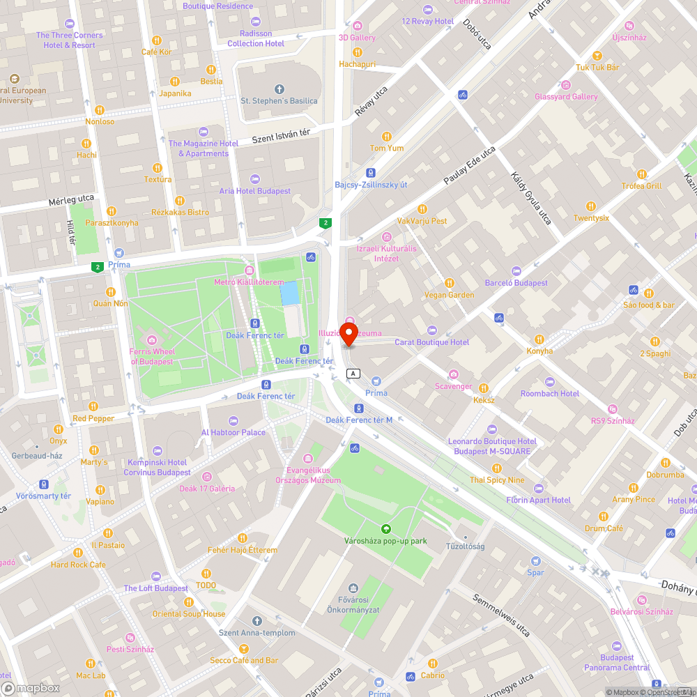 Letört bringalámpa, összematricázott KRESZ-tábla bejelentés helye