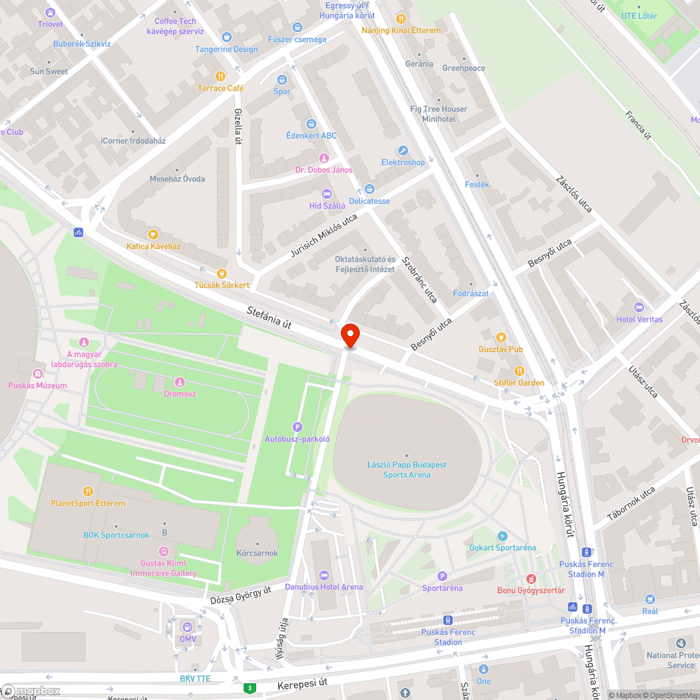 „Kerékpárosok” veszélyt jelző tábla fakul, szemből hiányzik bejelentés helye