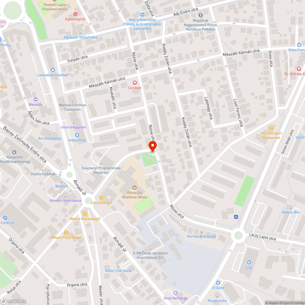 Játszótér szemeteseinek elhelyezése nem ideális bejelentés helye