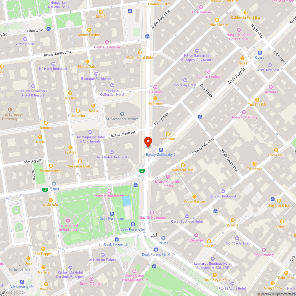 Összetagelt homlokzat a bazilikánál bejelentés helye