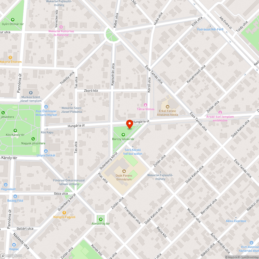 Balesetveszélyes a burkolat a színpadon (?) - Bárczy István tér bejelentés helye