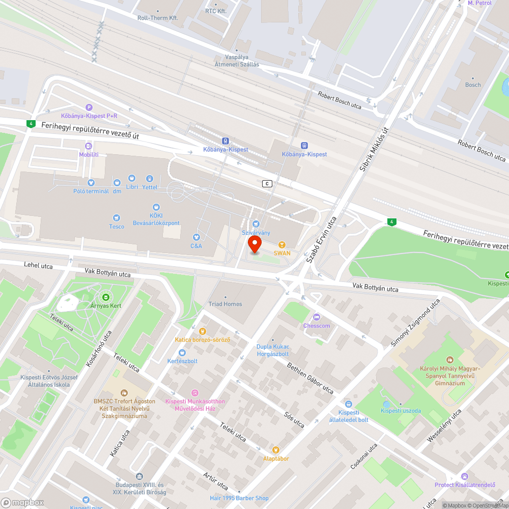 Öntözővíz ömlik a KÖKI előtti "Puskás" parkban. bejelentés helye