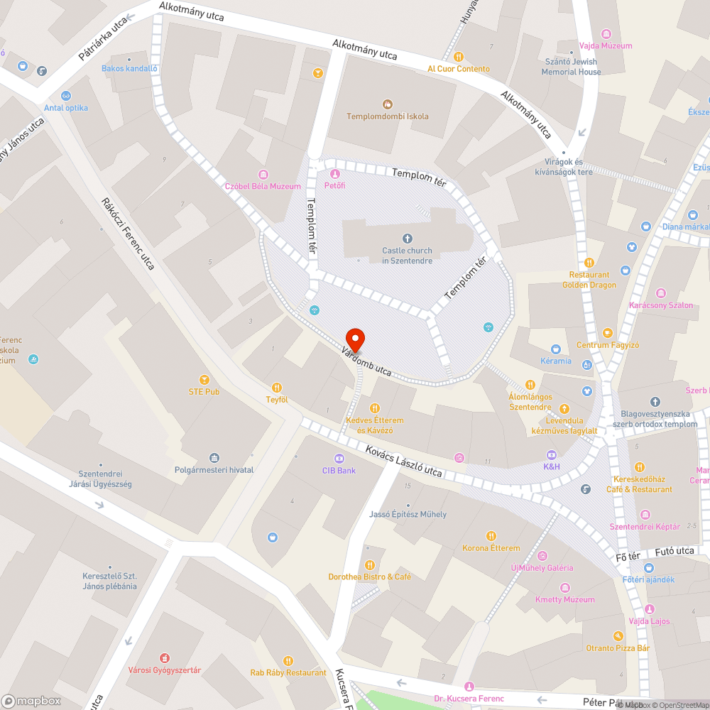 Fácska nő ki a Templom dombból a Hild lépcsőnél bejelentés helye