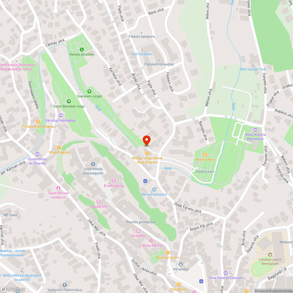 Sárral feltelt víznyelő akna a Pajta utcában bejelentés helye