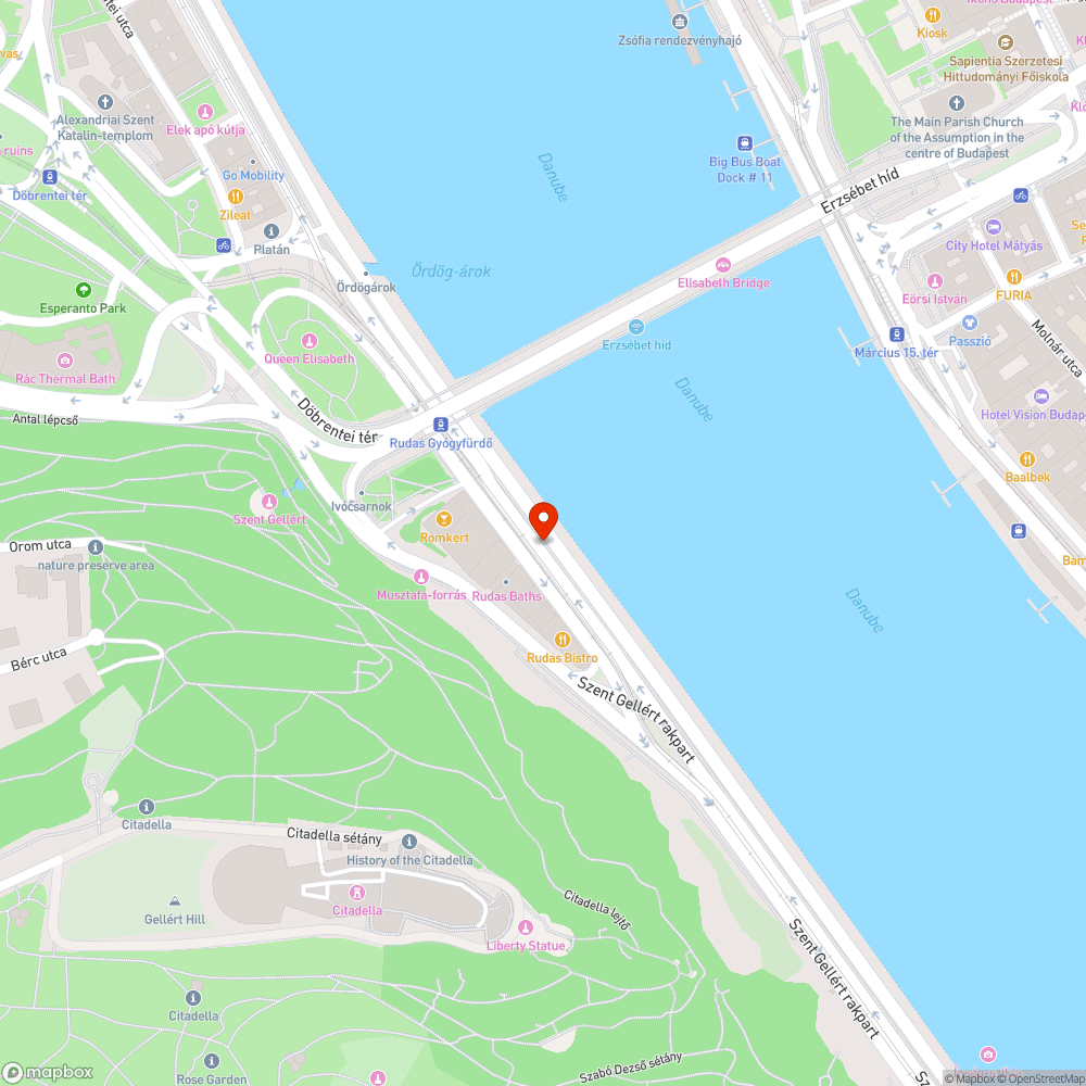 Kiszedett hajlított csőkorlát a Rudas fürdőnél bejelentés helye