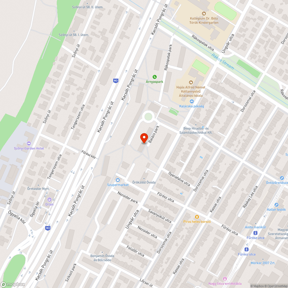 kiszáradt fa parkolóban / járda mellett bejelentés helye