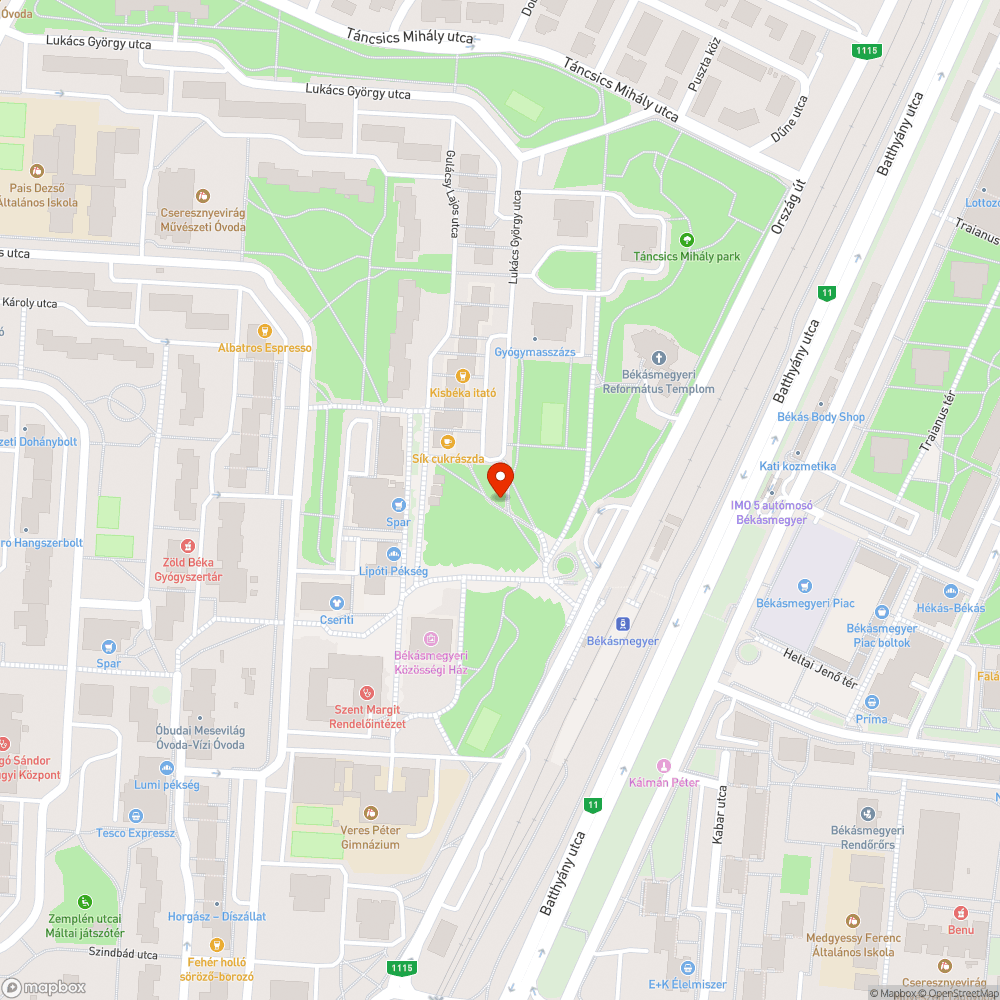 Szétesett pad a Csobánka téren bejelentés helye