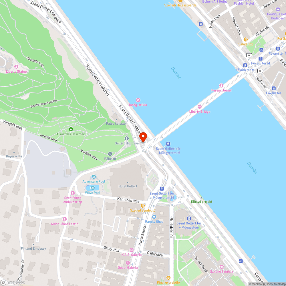 Ottfelejtett jelzőtábla-oszlop a Gellért téren bejelentés helye