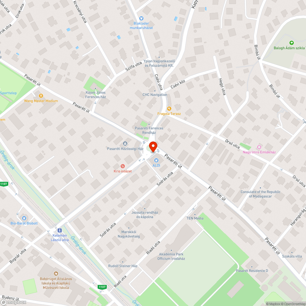 Elhajlitott korlat a Pasareti teren bejelentés helye