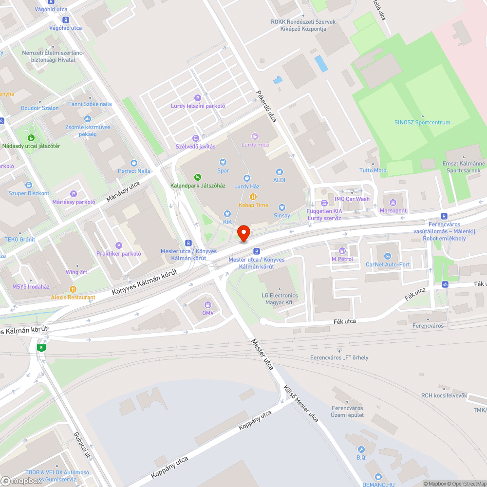 Kidöntött pollerek a Lurdy Háznál bejelentés helye