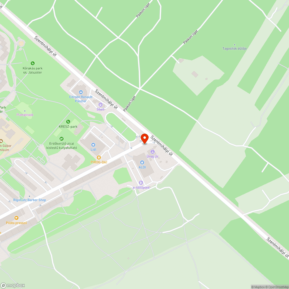 Összematricázott buszmegállótábla bejelentés helye