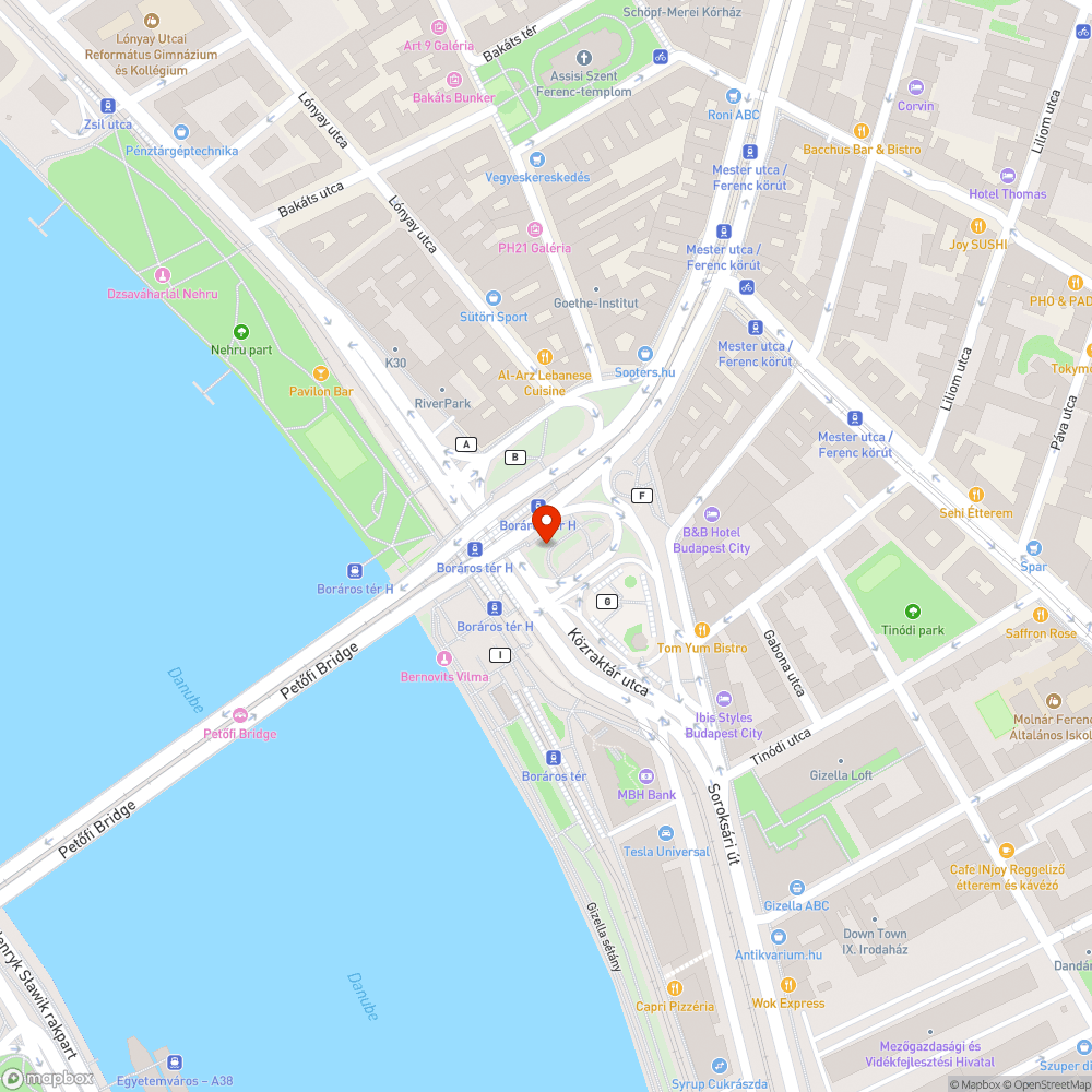 Boráros tér - E kijárat mellett a parkban nem működő kandeláber bejelentés helye