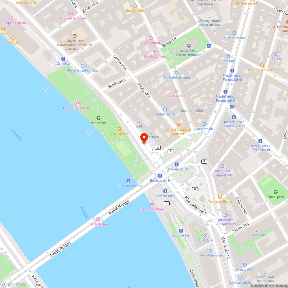 Védelmi fémlapok rettenetes állapota a hídlábnál bejelentés helye