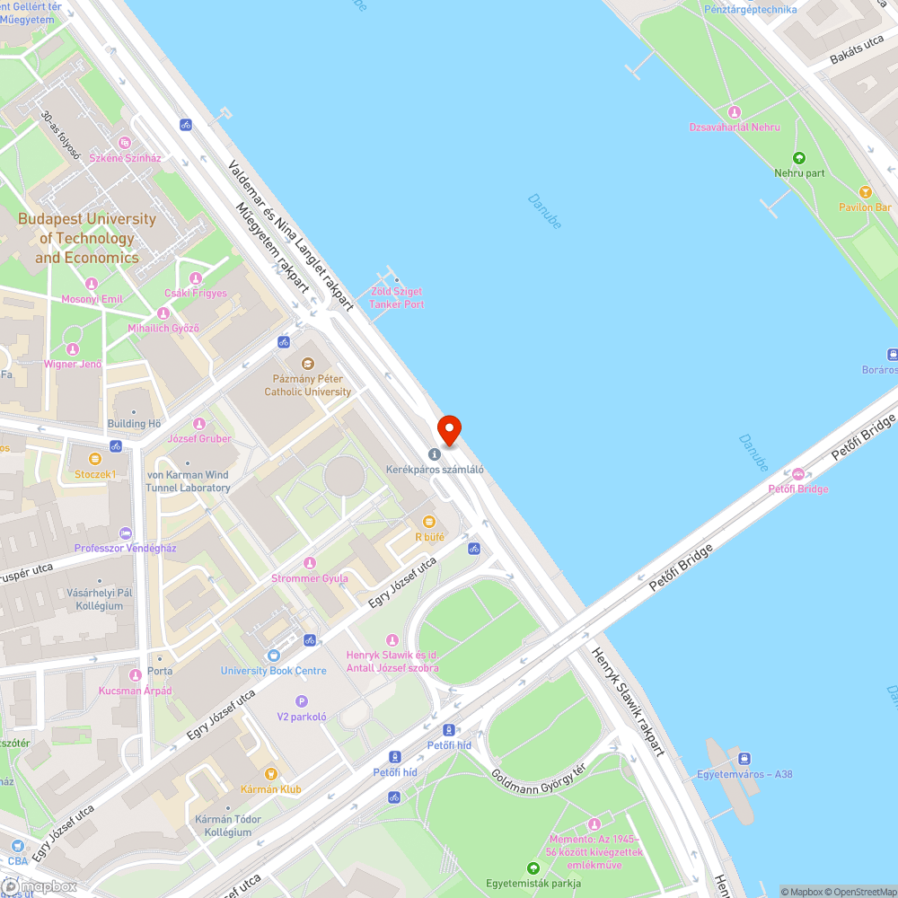 Összehangolatlan lámpák a Petőfi híd budai hídfő alatti rakpart lehajtónál bejelentés helye