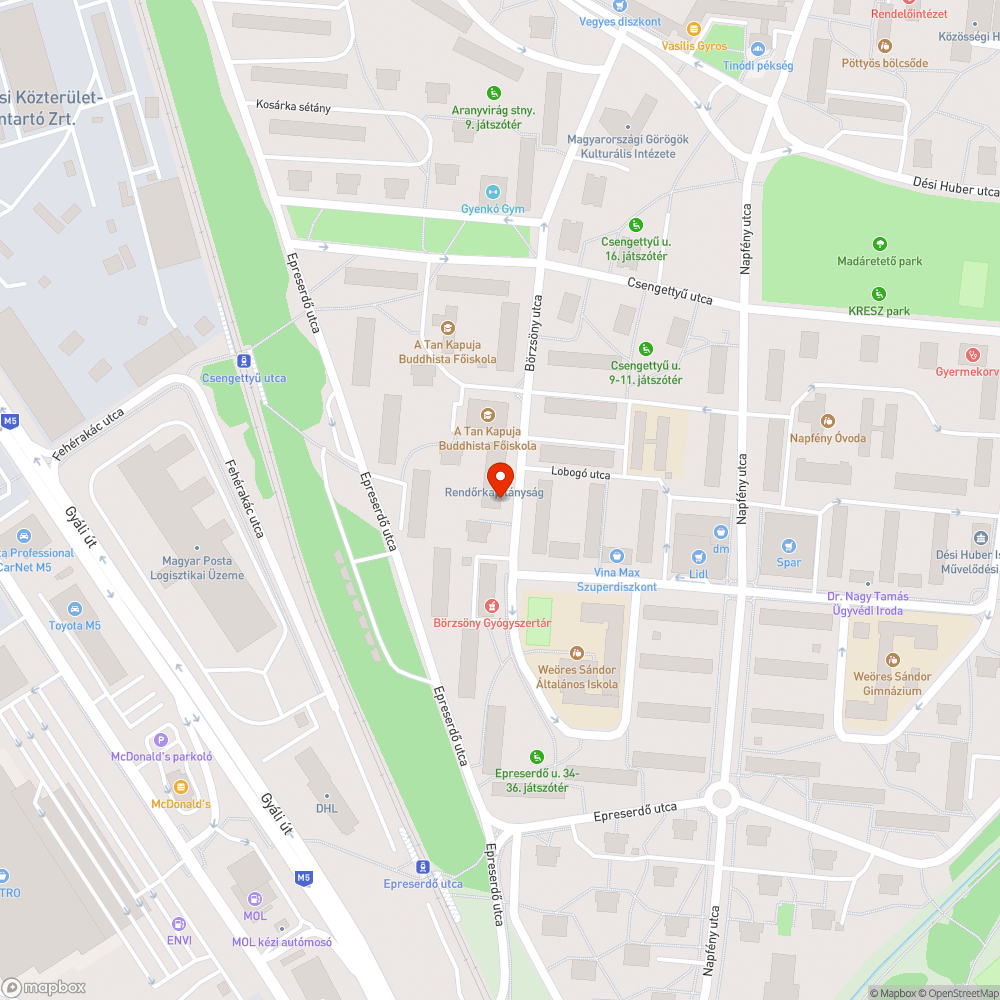 Nagy mennyiségű háztartási szemét a József Attila-lakótelep közepén bejelentés helye