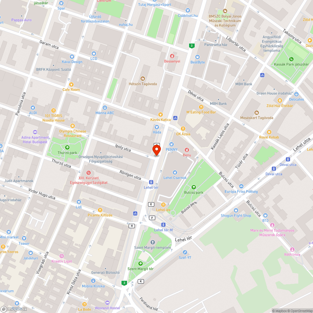 Kátyú a metrópótló busz által használt sávban bejelentés helye