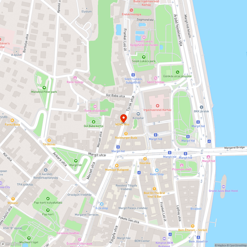 Több mint egy éve elhagyott autó bejelentés helye