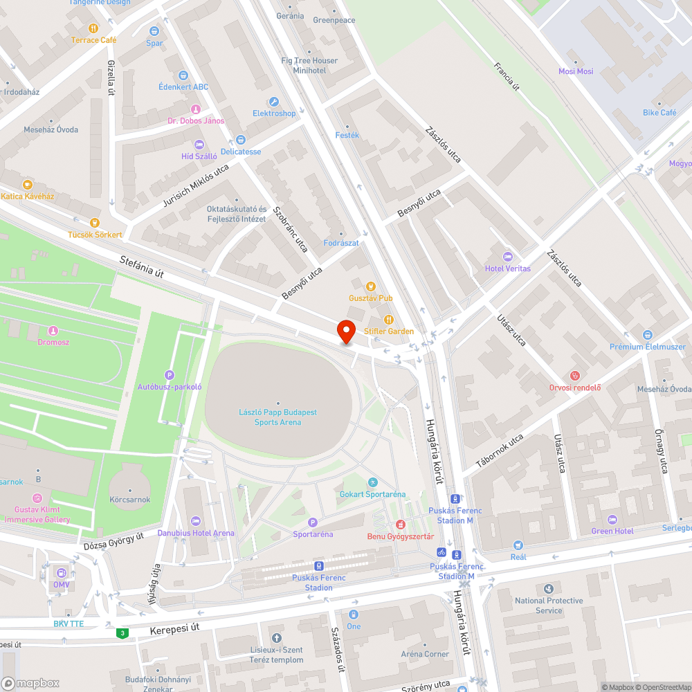 Meghajlott pollerek a Papp László Aréna mögött bejelentés helye