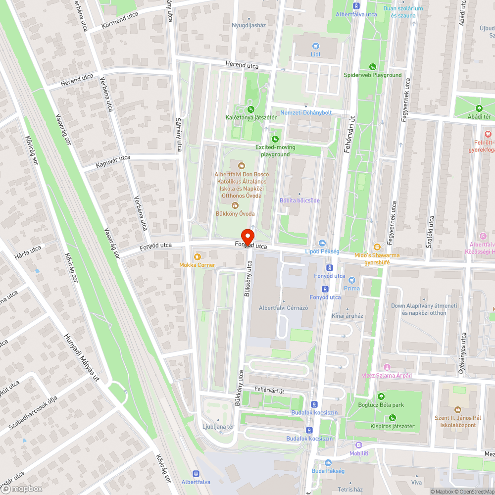 11. kerület Fonyód utca, hónapok óta álló zöldhulladék hegyek bejelentés helye