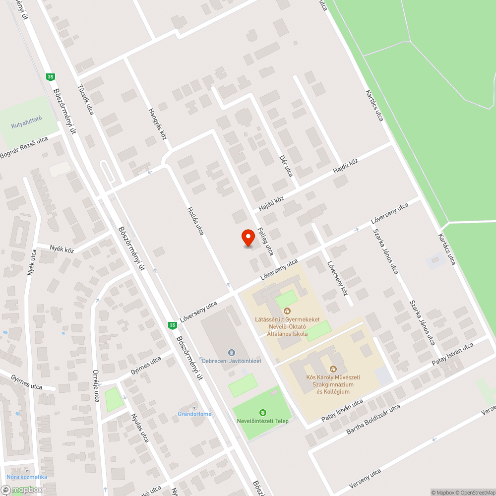 Jeges, havas törmelék a buszmegállóban bejelentés helye