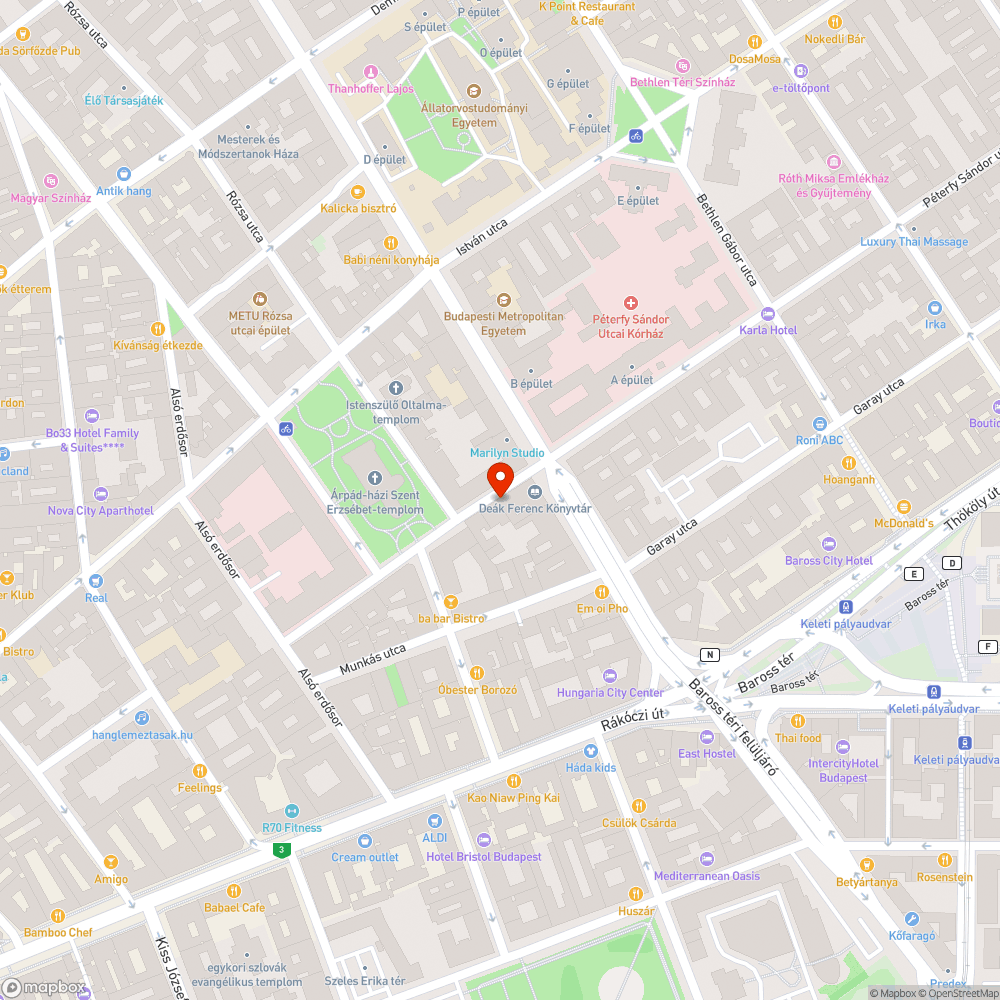 Illegális építési hulladék és lomok a járda közepén bejelentés helye