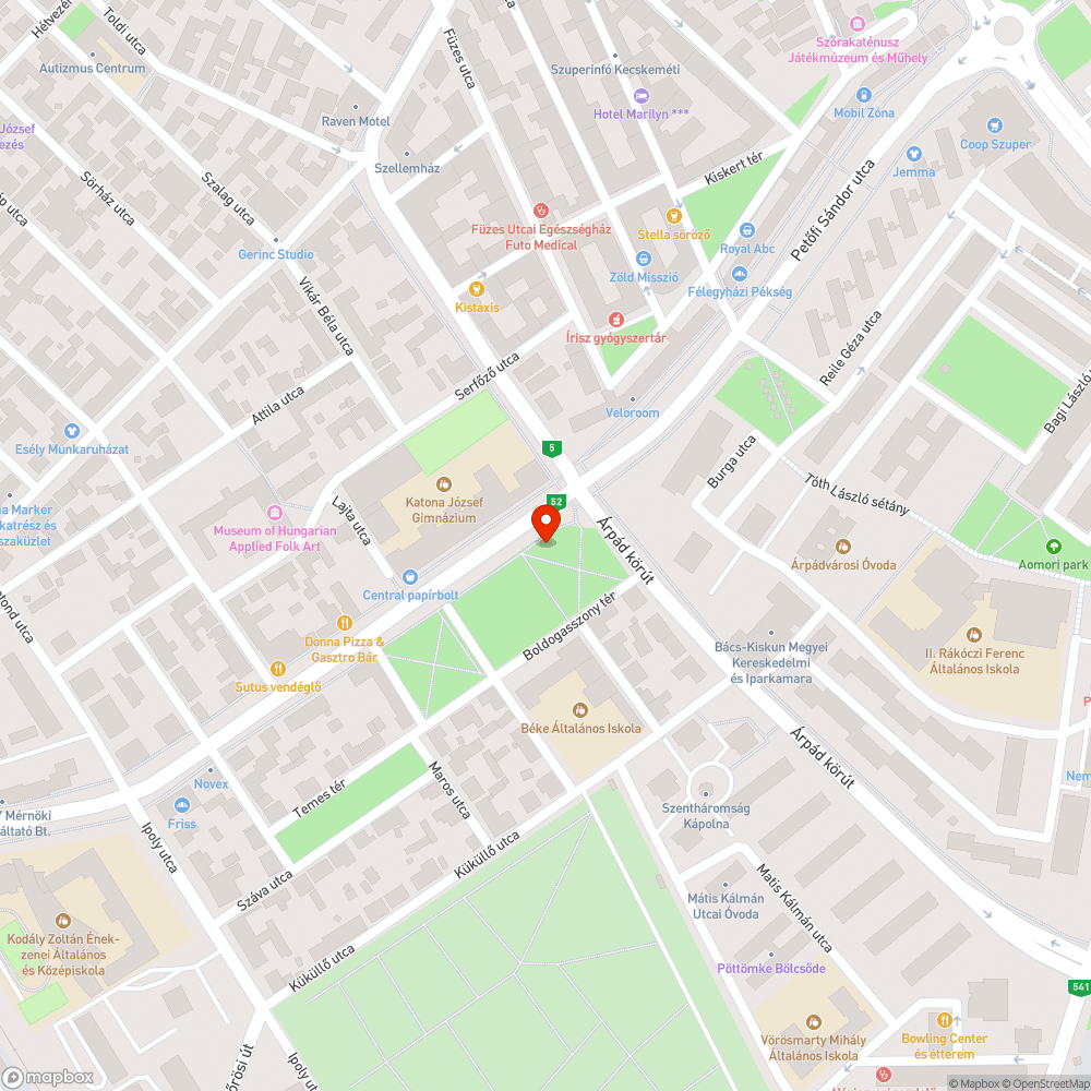 Lámpaoszlop fedelének hiánya a Dózsa György úton bejelentés helye