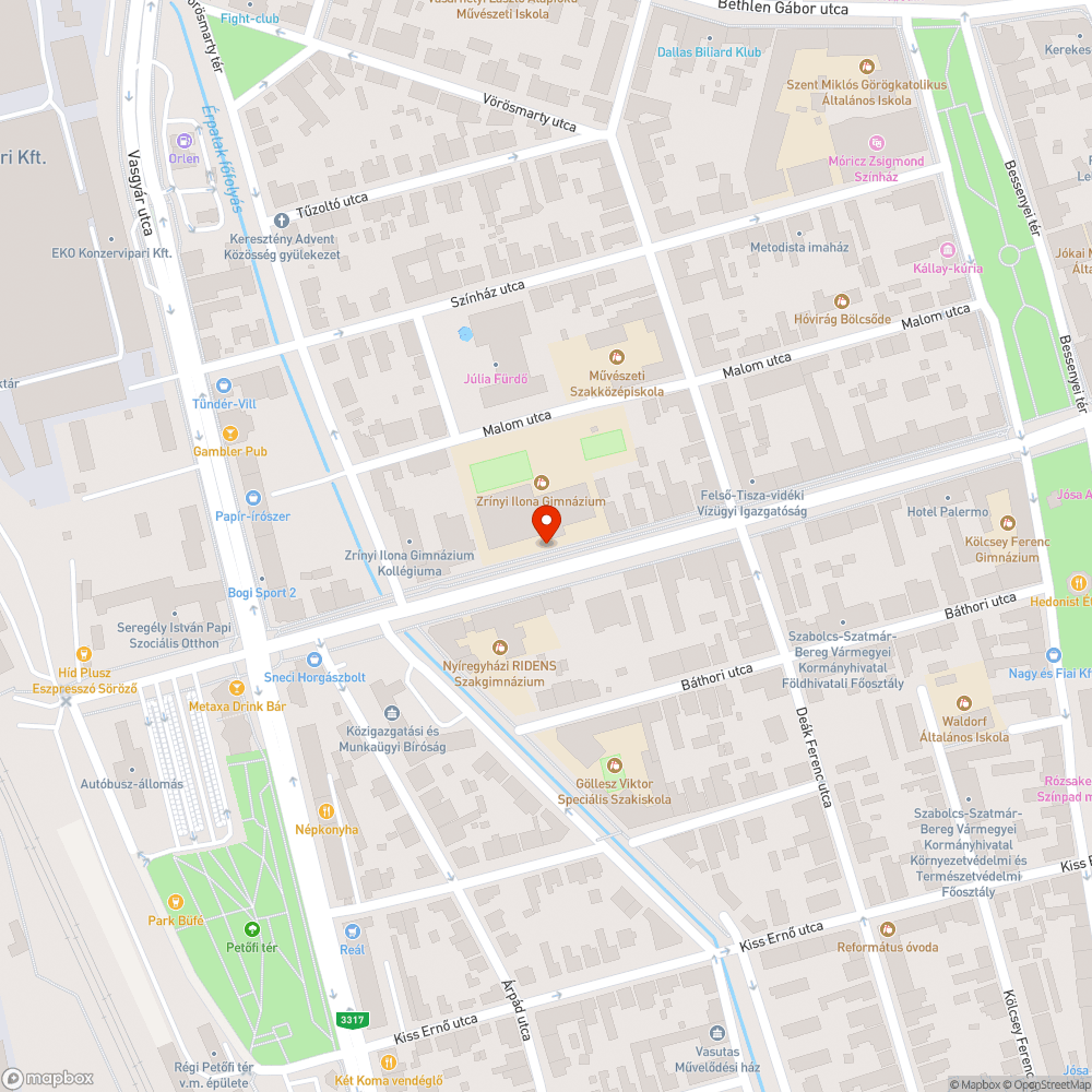 Széchenyi 32/a előtt nem lett pótolva a kivágott fa bejelentés helye