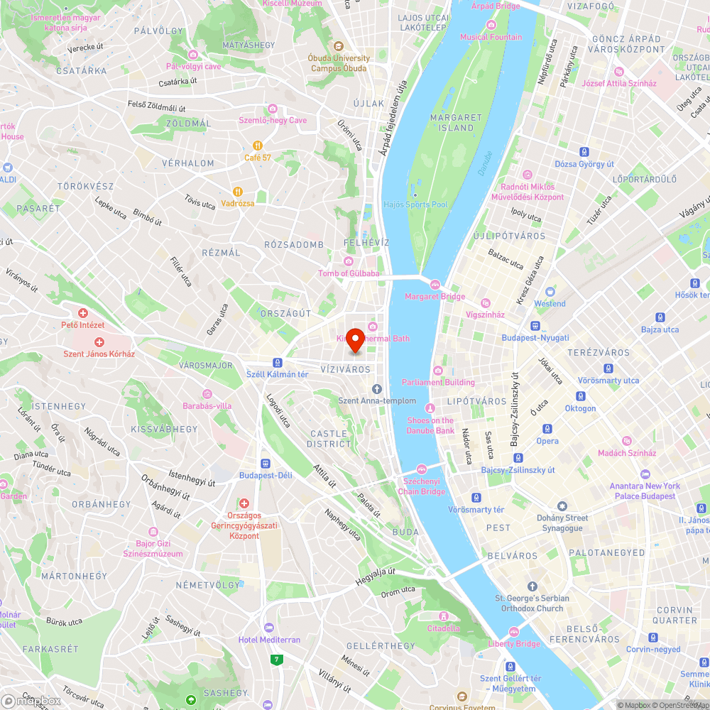 CIB székház előtti letört cölöpök bejelentés helye