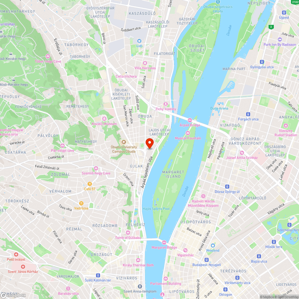 Reklámcélra odaállított utánfutó foglal parkolóhelyet bejelentés helye