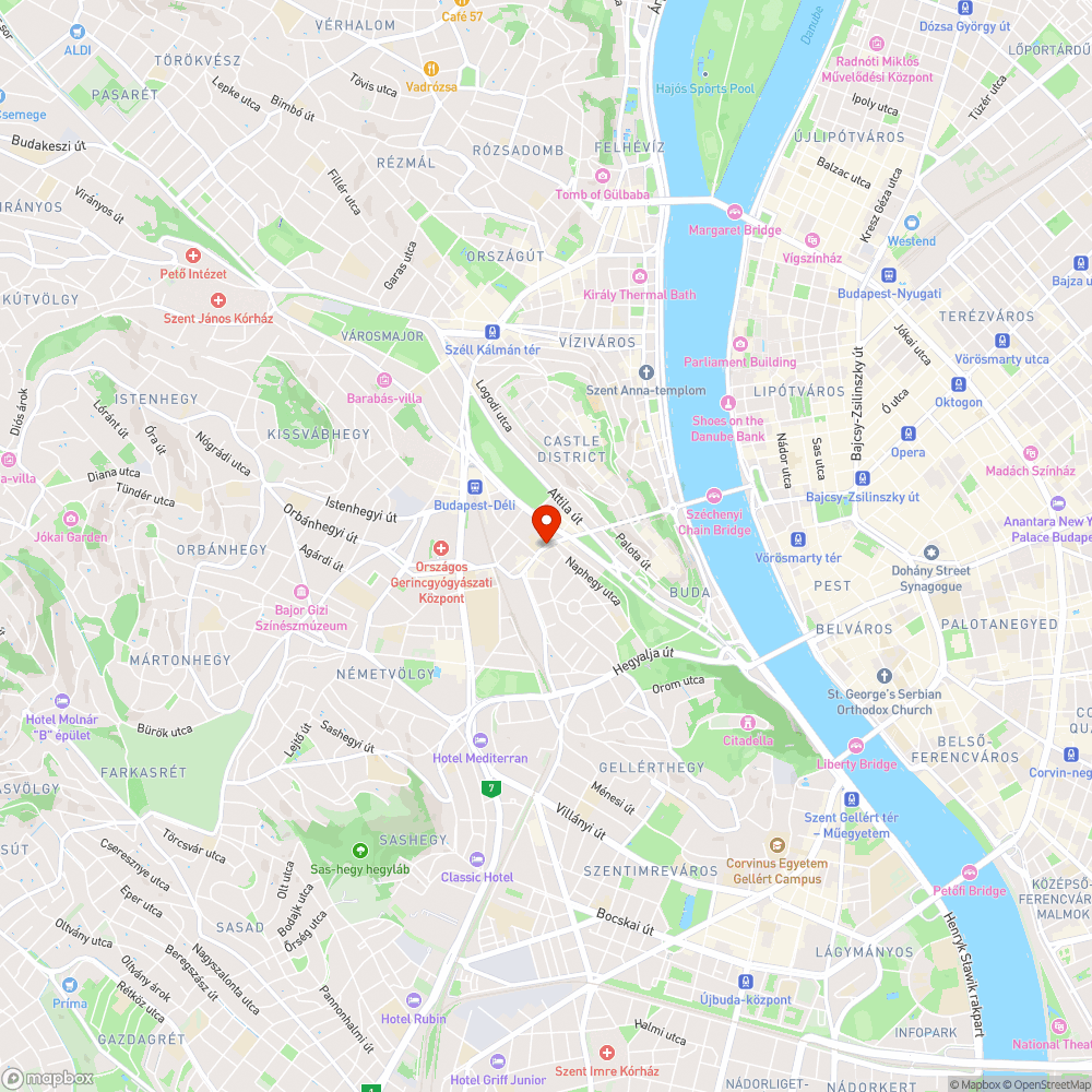 Szétesett pad buszmegállóban bejelentés helye