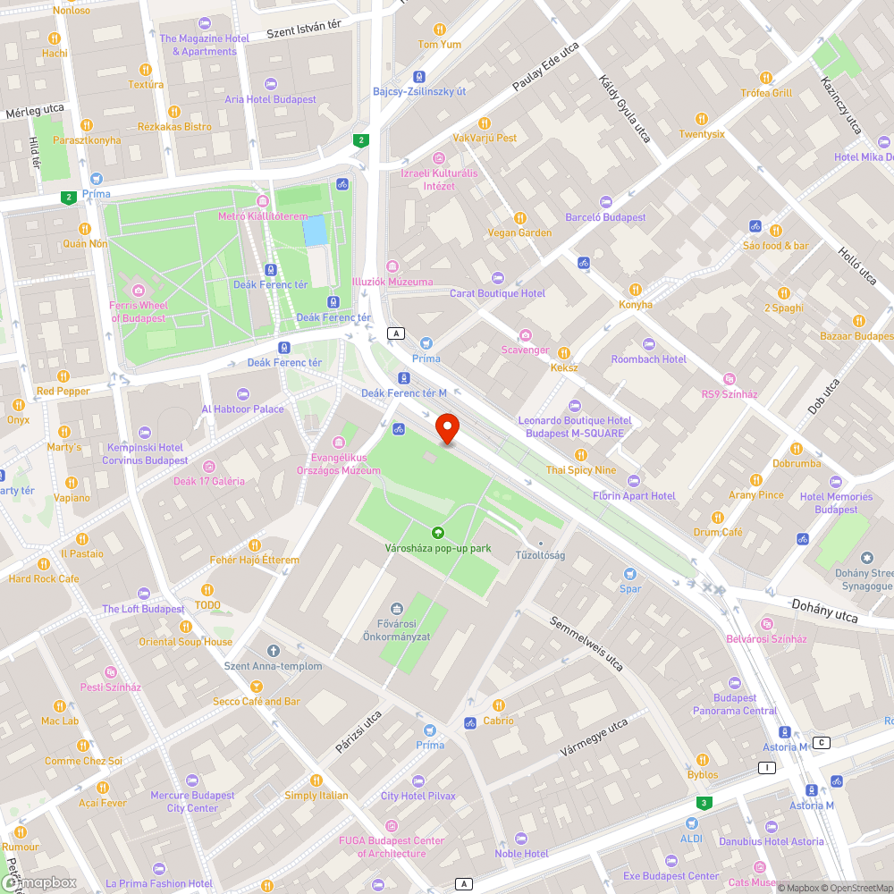 Hiányzó ablak és térkő bejelentés helye