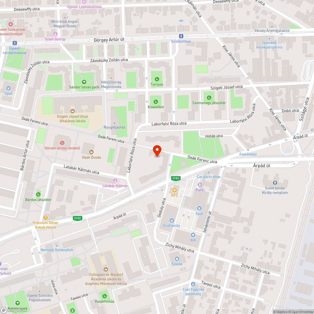 Roncsautó a parkolóban bejelentés helye