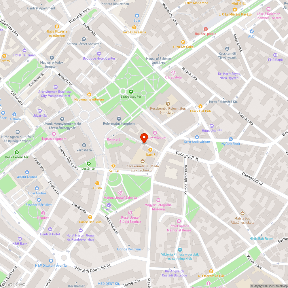 Széttört kőpad a Kéttemplom közben bejelentés helye