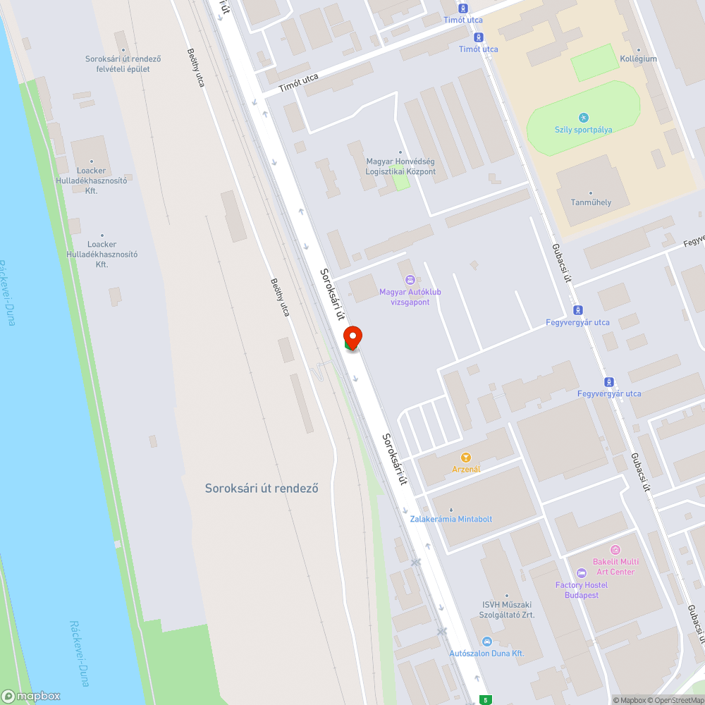 Túlzsúfolt oszlop piszkos táblákkal bejelentés helye