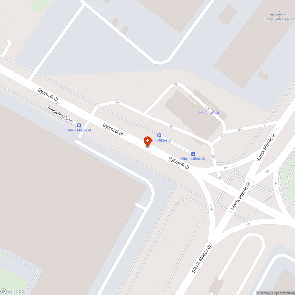 Buszmegálló vízelnyelőnél a kövezet szétmállott bejelentés helye