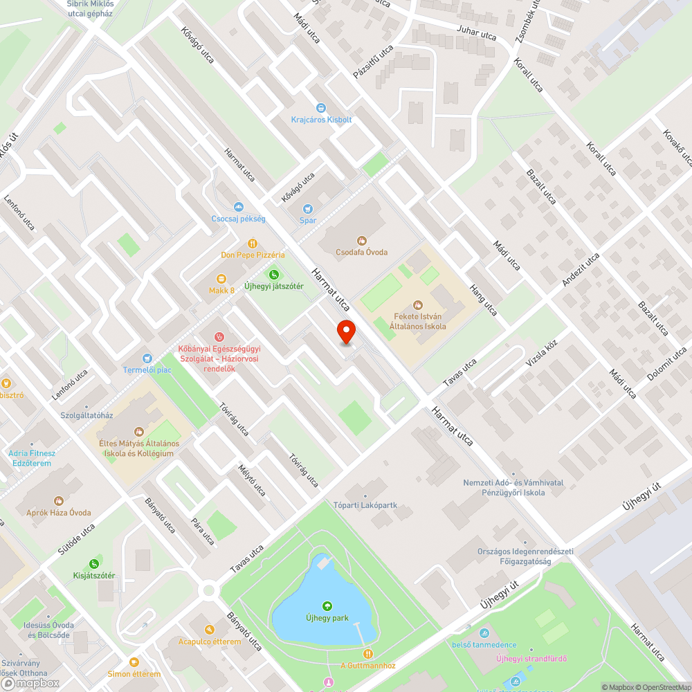 Kiszáradt fa parkolóban bejelentés helye