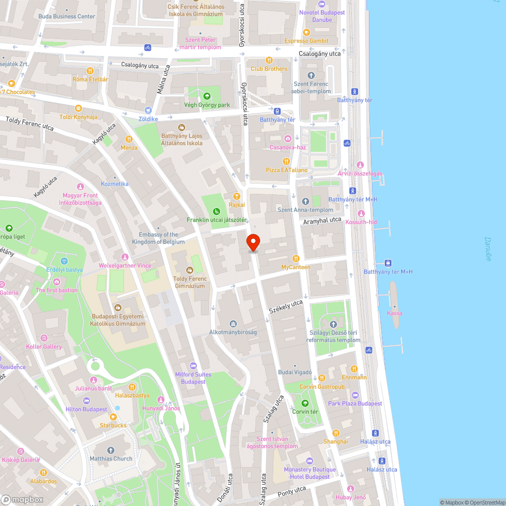 Hatalmas balesetveszélyes lyuk egy aknafedőn bejelentés helye