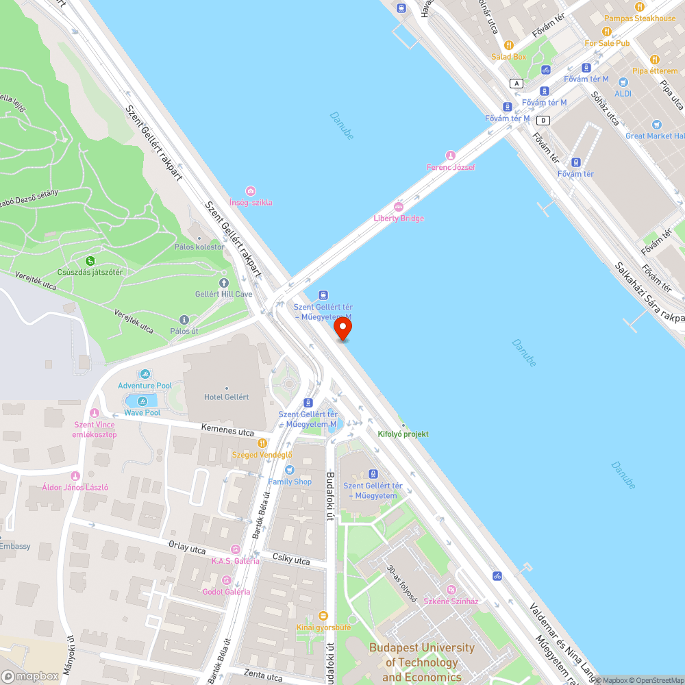 Elhagyott robogóroncs a Gellért téren bejelentés helye