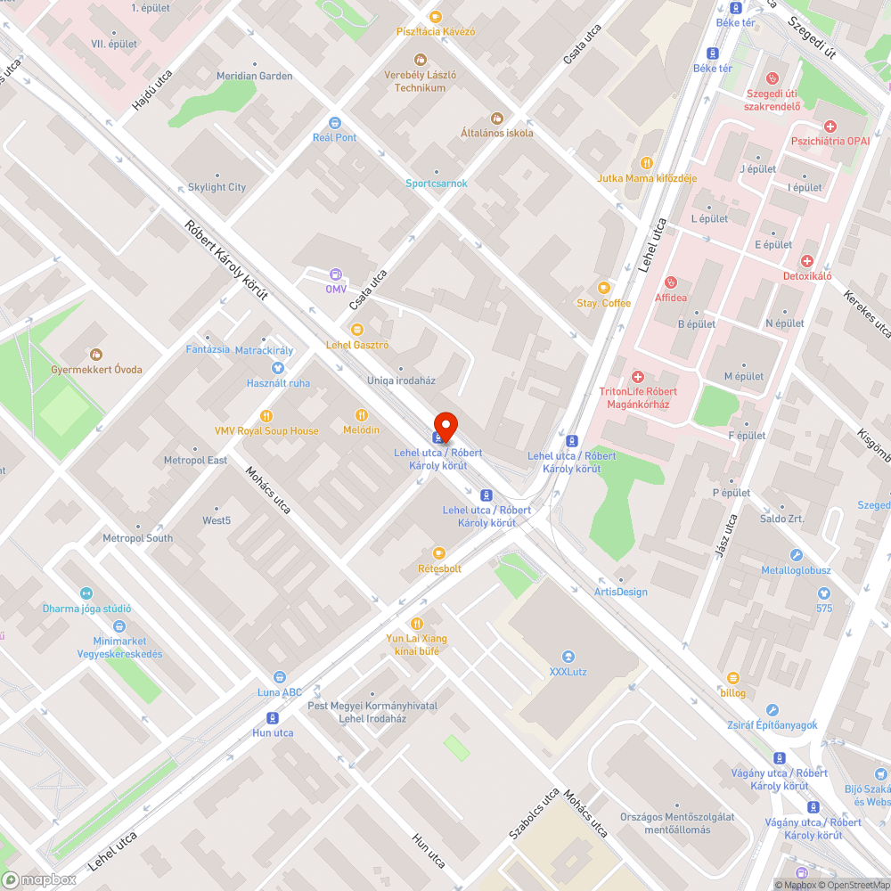 1-es villamosmegálló megrongálódott információs tábla bejelentés helye